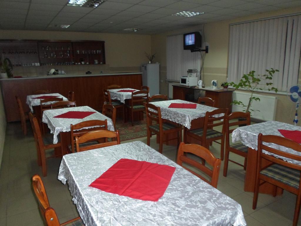 Piroshka Hotel ベレホヴェ エクステリア 写真
